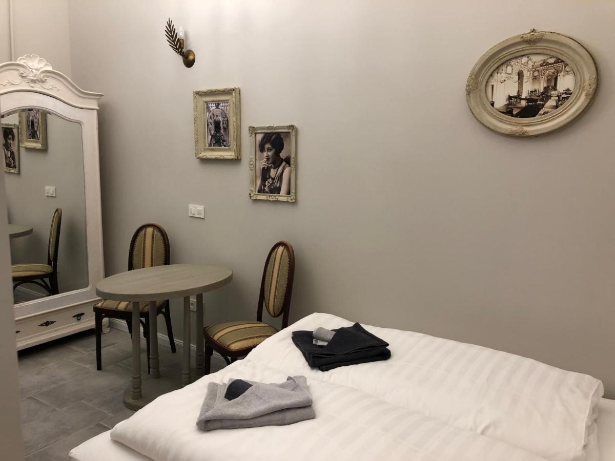 In Iv. Apartament