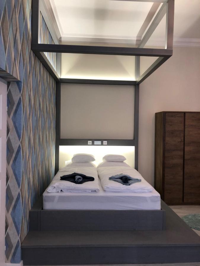 In Iv. Apartament